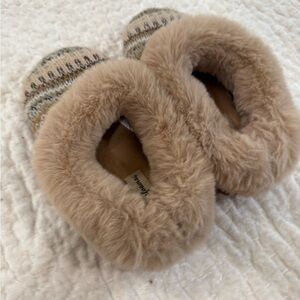 Dearfoams Cozy Knit Slippers